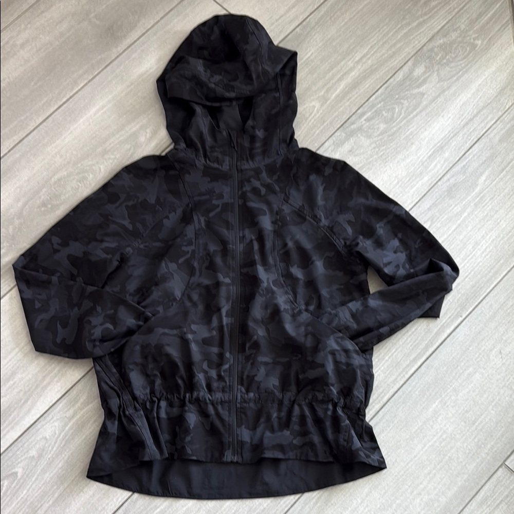 Lululemon Pack It Up Jacket - Incognito Camo Multi Grey Size 4